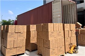 欧美客户定制几百套音响设备