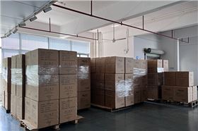 欧美客户定制几百套音响设备