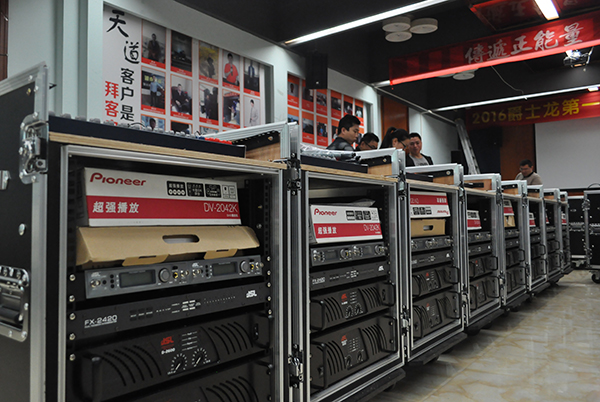 JSL专业演出音响设备