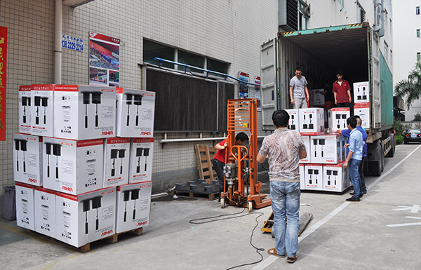 墨西哥客户定做400套有源音柱组合