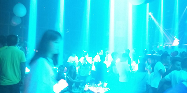 临沧金夜酒吧采用专业音响系统【东莞极悦娱乐企业】