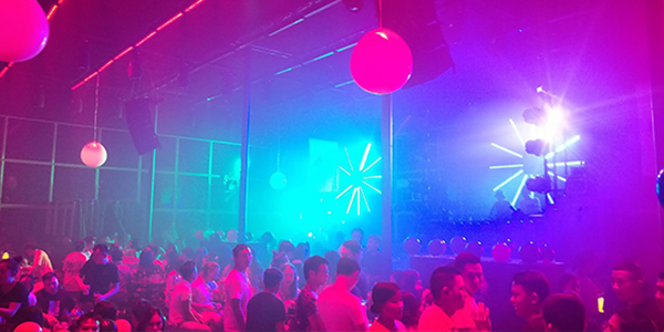 临沧金夜酒吧采用专业音响系统【东莞极悦娱乐企业】