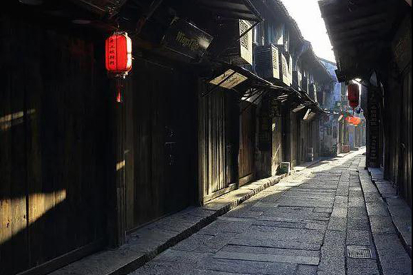 【旅游攻略】我在花山小镇,听见阳光跳动的音符