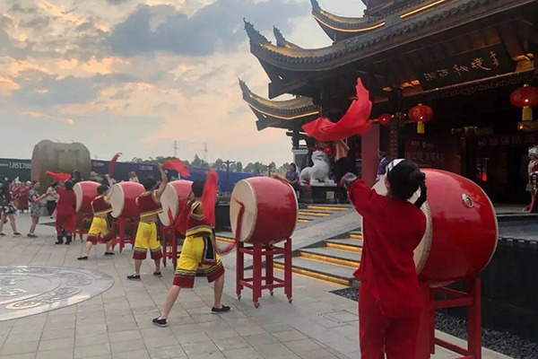 【极悦娱乐音响】JSL为湘西秘境小镇首届跳花节提供舞台演出设备