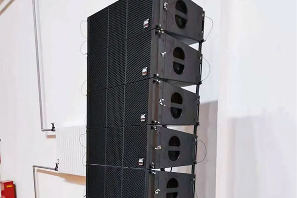 甘肃万胜矿业有限公司应用极悦娱乐双8线阵音箱系统